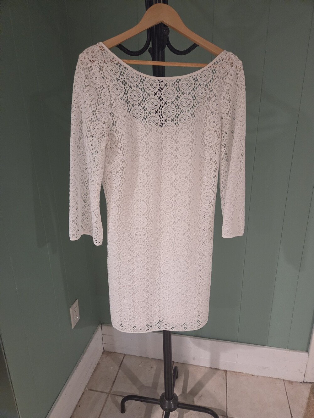 Lilly Pulitzer White Eyelet Dress, Scoopneck, Sheath, Coastalcore, Preppy, LG
